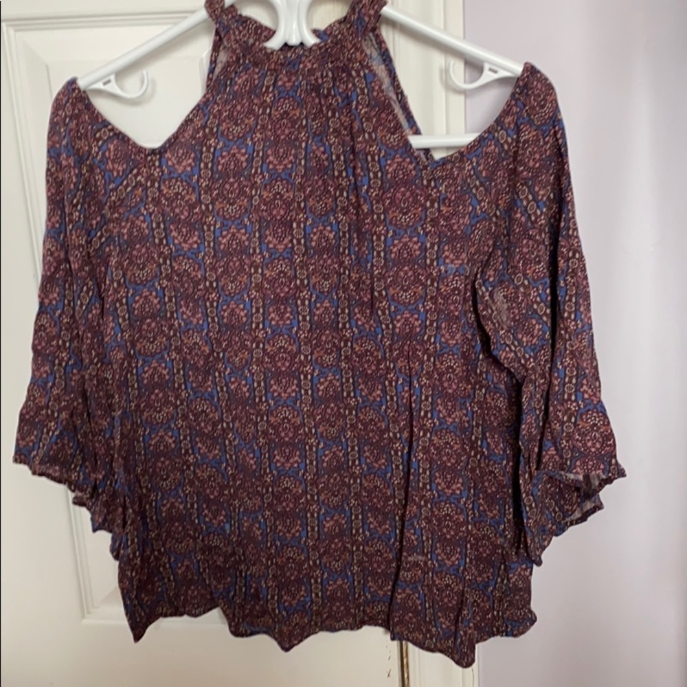 American Eagle top